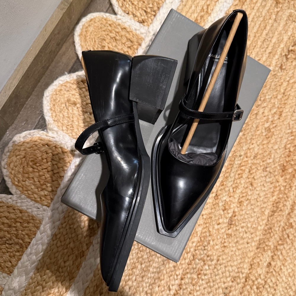 Vagabond Black Pointed Mary Jane Pumps with Silver Buckle - Picture 3 of 9